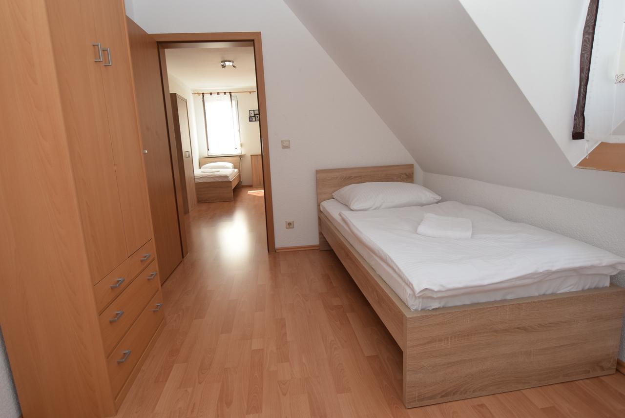 Apartment Stuttgart Suedheim ภายนอก รูปภาพ