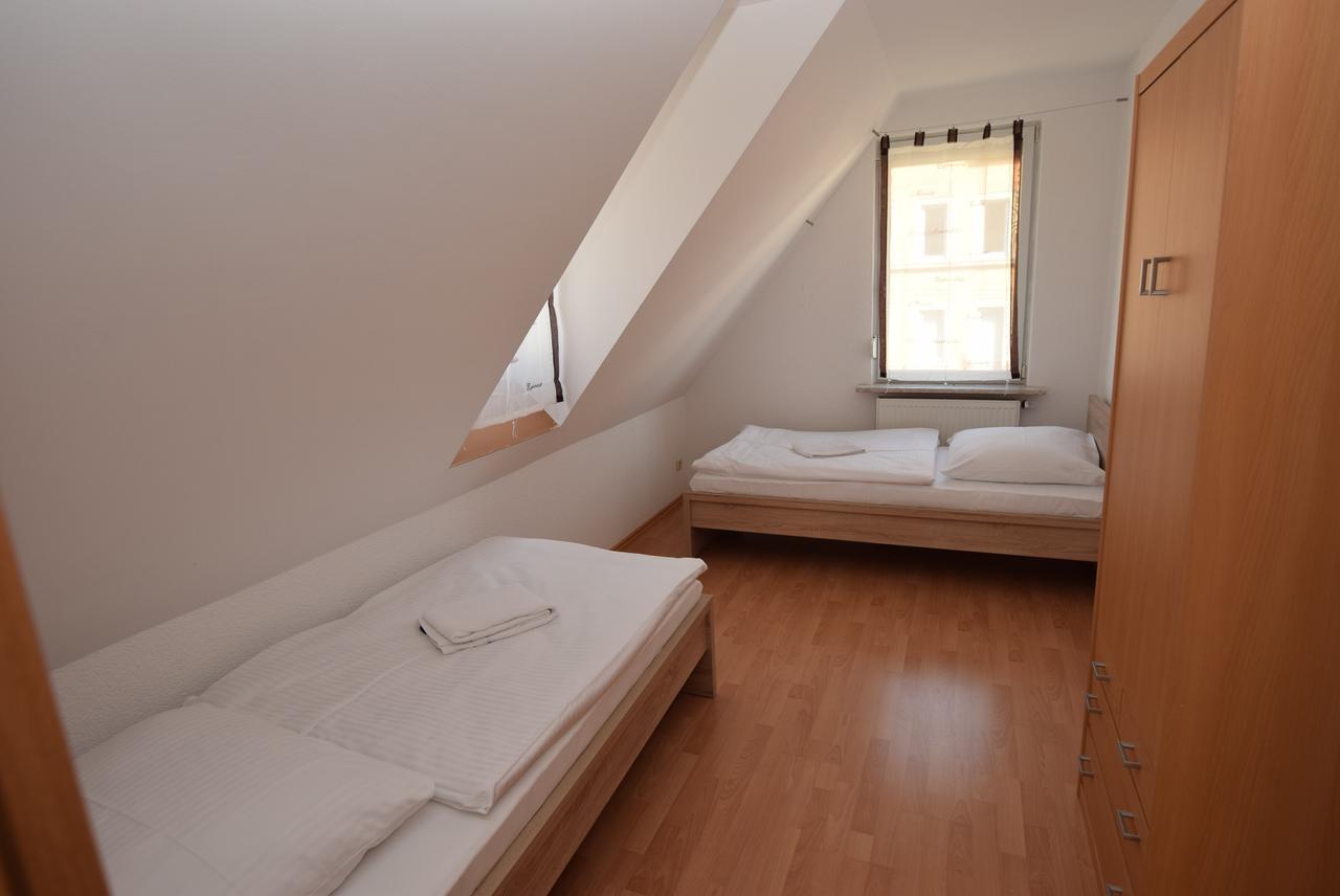 Apartment Stuttgart Suedheim ภายนอก รูปภาพ